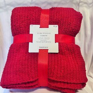 Curl Fleece Throw-Hobby Lobby-NWT-Red-50" x 60"-Gift-Warm/Cozy-Super SOFT-Holida